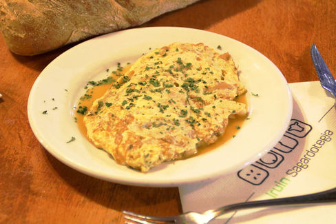 Tortilla de bacalao Sidrería Iruin Sagardotegia